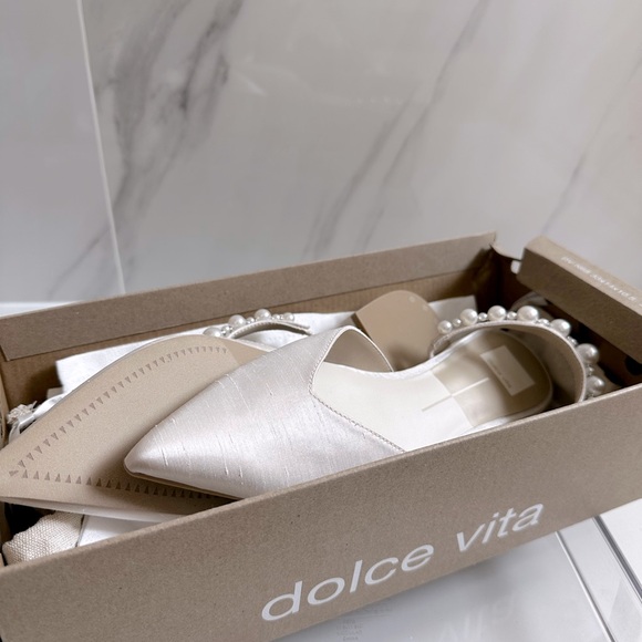 Dolce Vita pearl low heels size 8 - Picture 2 of 4